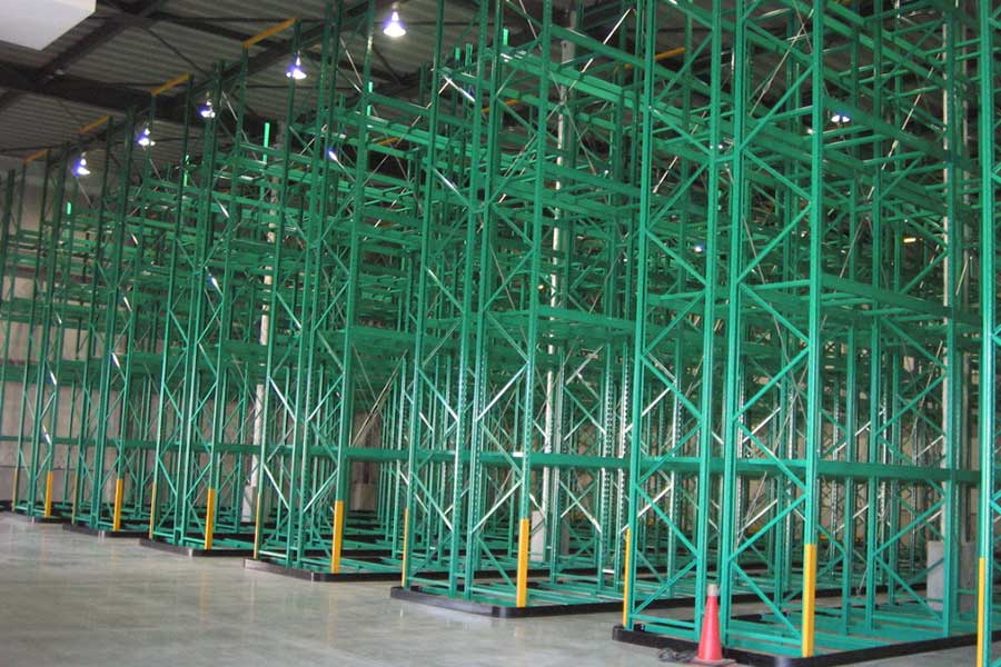 Very Narrow Aisle Racking