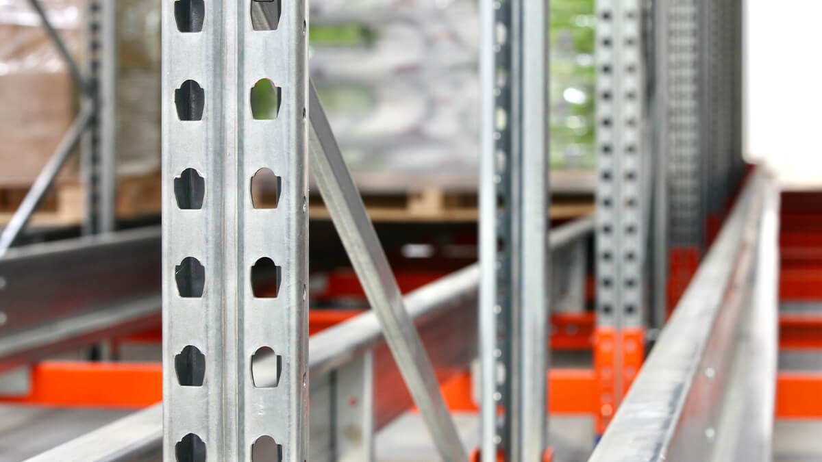Advantages of Galvanized Pallet Racking