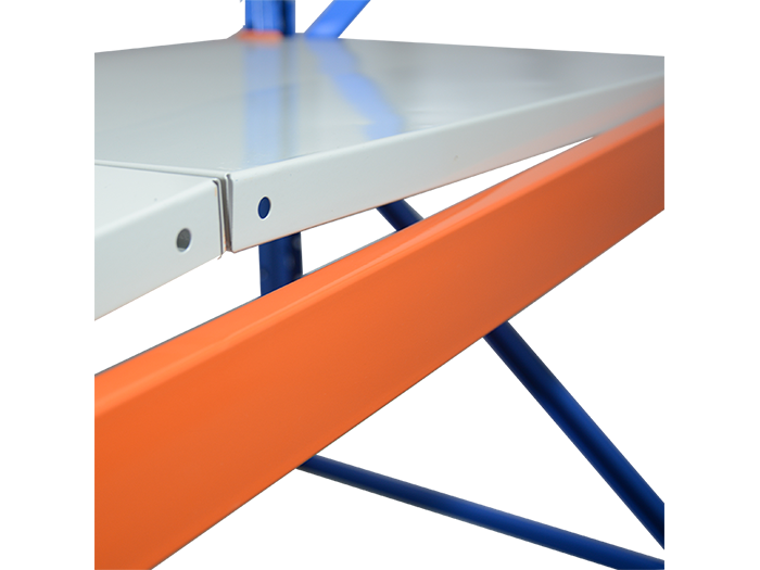 Longspan Shelving with Diamond Hole Uprights 9